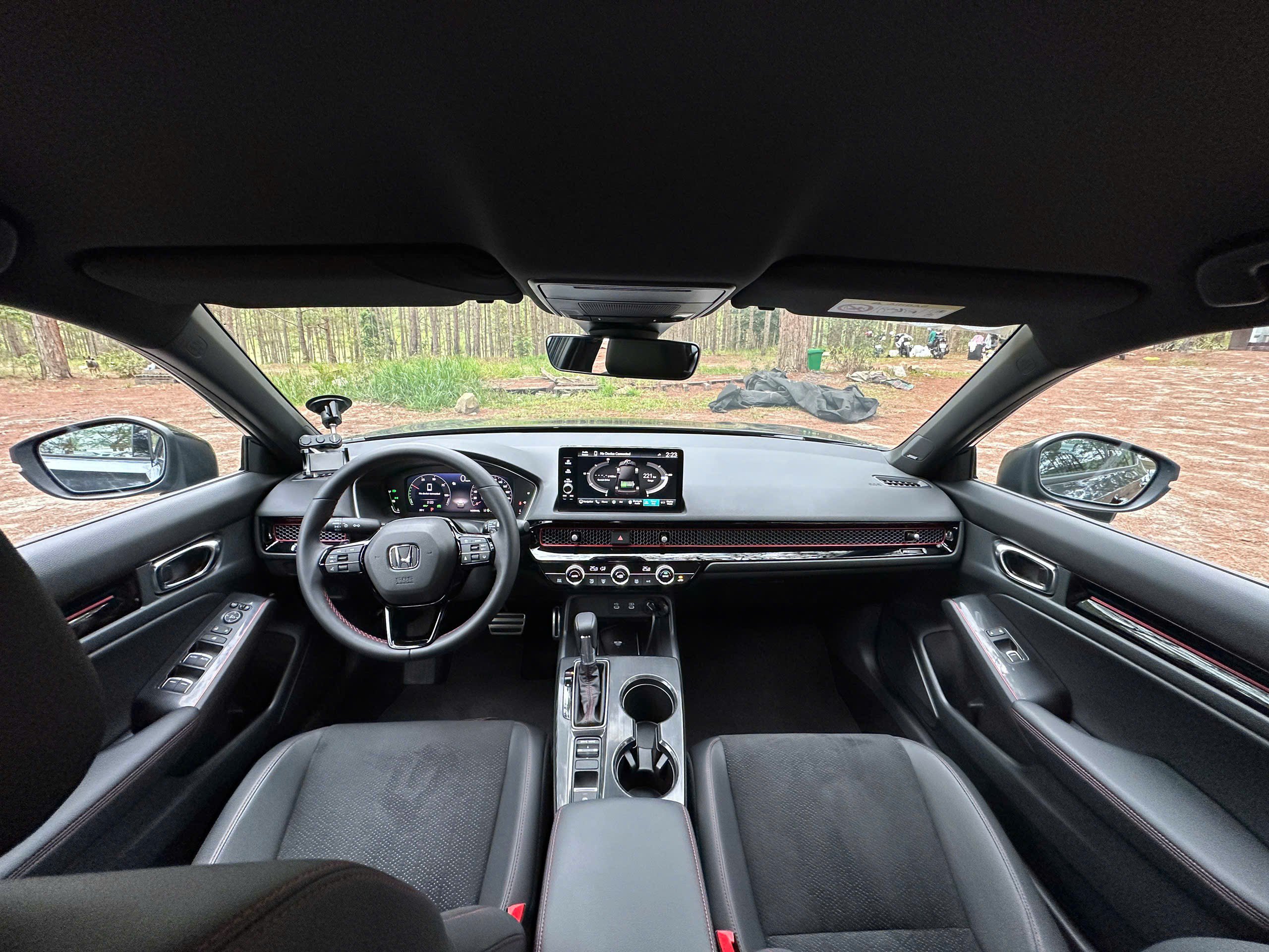 Các mẫu xe sedan hạng C tại Việt Nam có mức tiêu hao nhiên liệu ra sao? - 11