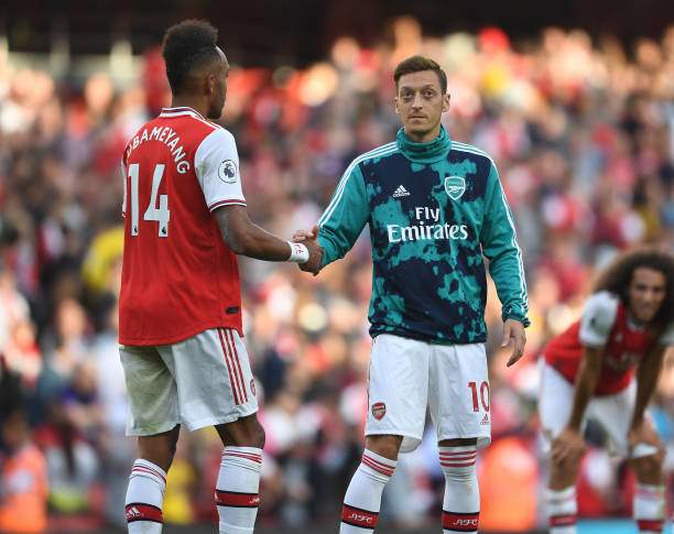 Arteta Loại bỏ Aubameyang và Ozil chỉ trong vòng 2 năm từ khi họ ký gia hạn với CLB