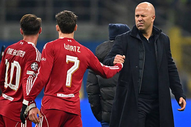 Slot đang bất bại 4 trận gần nhất, một sự tiến bộ nhỏ nhưng cần thiết giữa lúc Liverpool rối ren