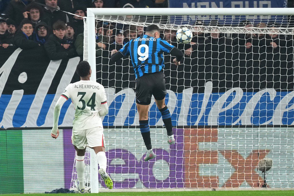 Scamacca đánh đầu gỡ hòa 1-1 cho Atalanta