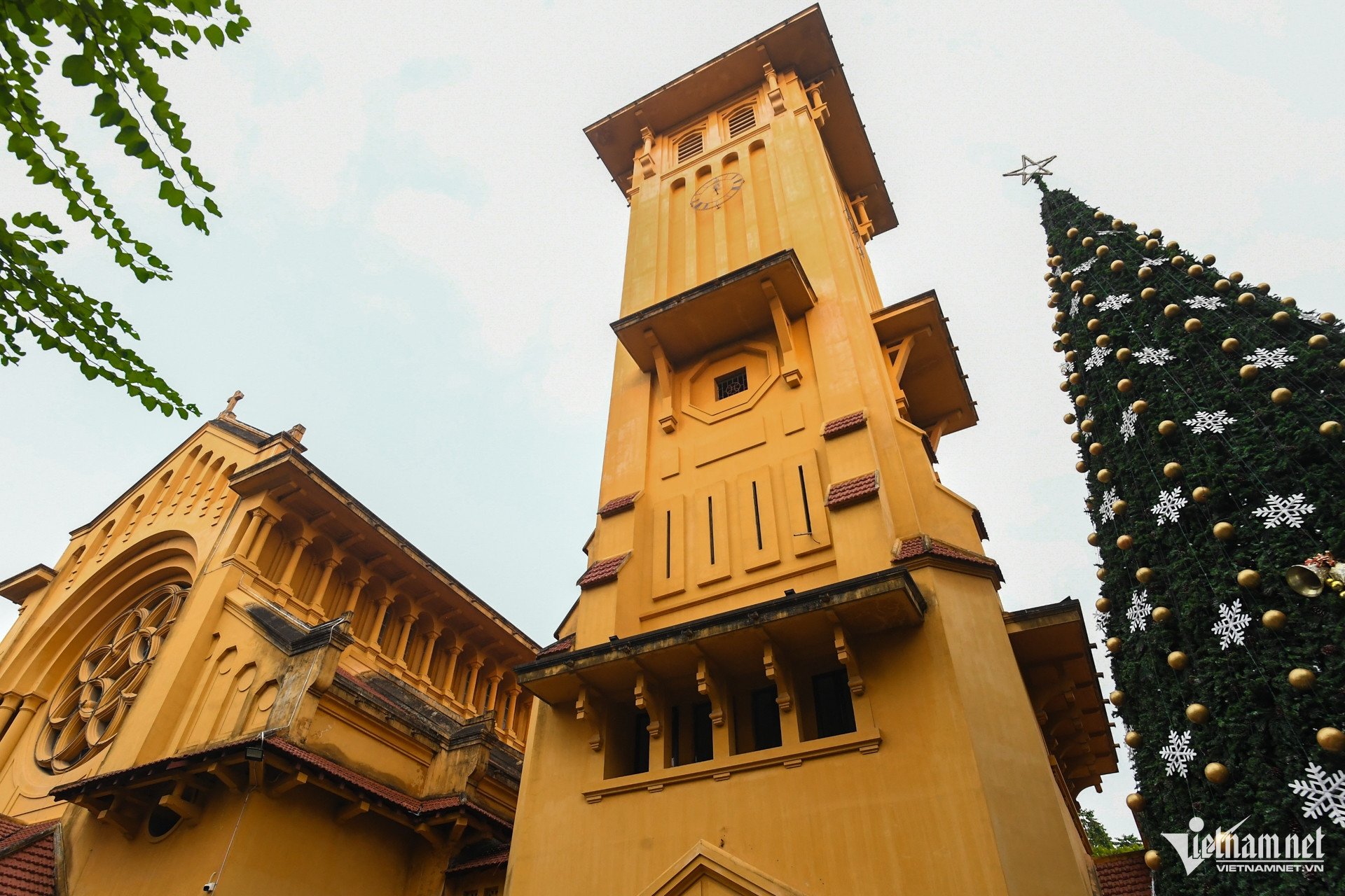 Nhà thờ Hà Nội trang hoàng rực rỡ, sẵn sàng lên đèn đón Giáng sinh - 2