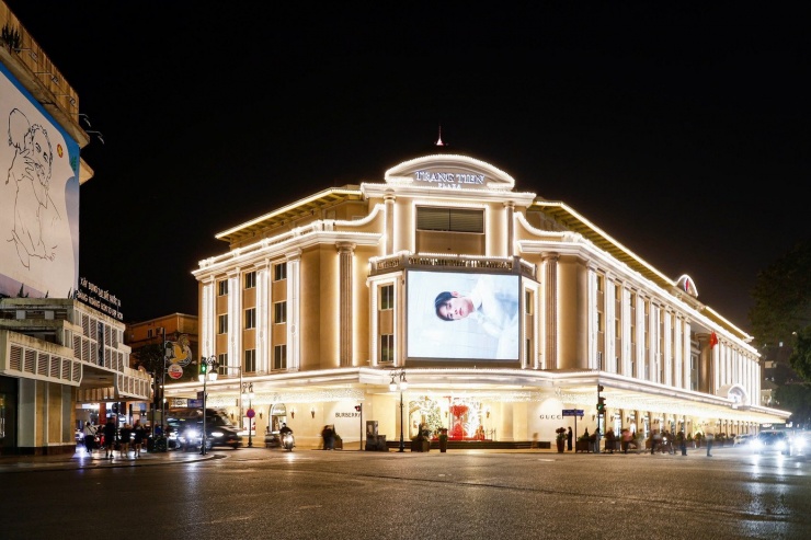 Hà Nội như &#39;bản hòa tấu ánh sáng&#39; dịp Giáng sinh - 1