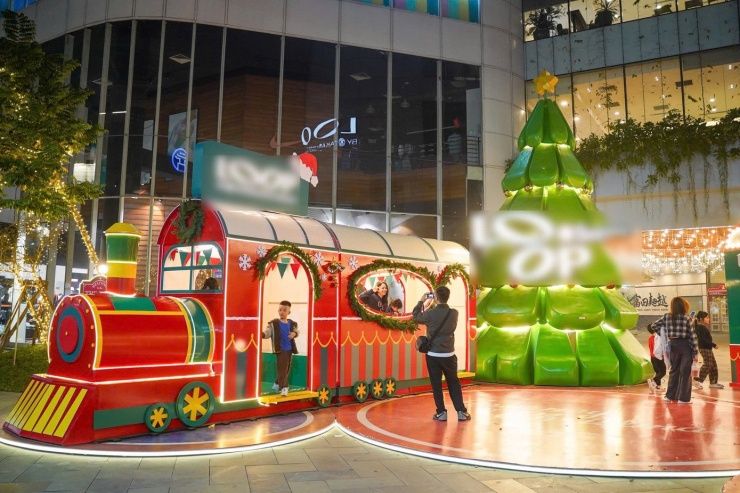 Hà Nội như &#39;bản hòa tấu ánh sáng&#39; dịp Giáng sinh - 12