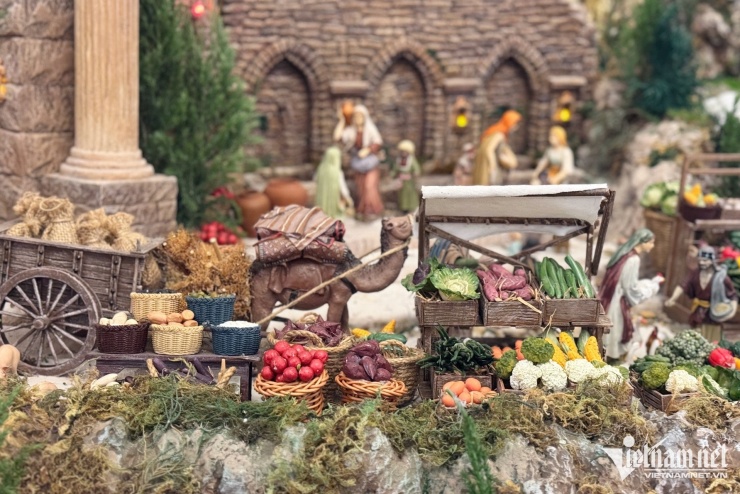 Hang đá Giáng sinh hơn 7m ở Đồng Nai gây sốt với nghìn chi tiết độc đáo - 3