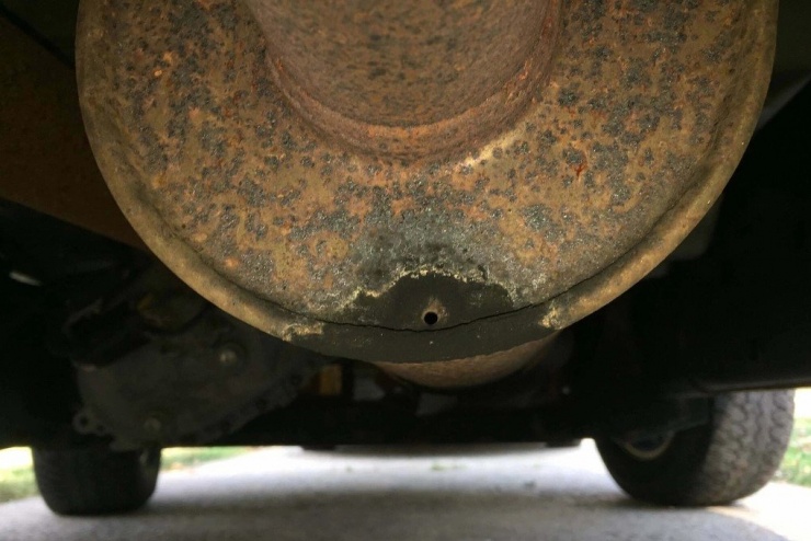 Hơi nước tích tụ do quá trình đốt cháy nhiên liệu quá ngắn có thể khiến ống xả bị rỉ sét. Ảnh: F150ecoboost