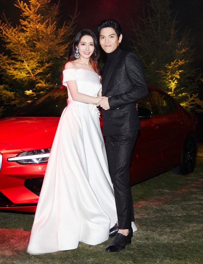 Quách Bích Đình và chồng, Hướng Tá. Ảnh: Ettoday