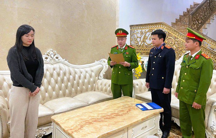 Nguyễn Thu Nga là người có vai trò giúp sức để chủ tiệm vàng Kim Chung trốn thuế. Ảnh: Công an Thanh Hóa