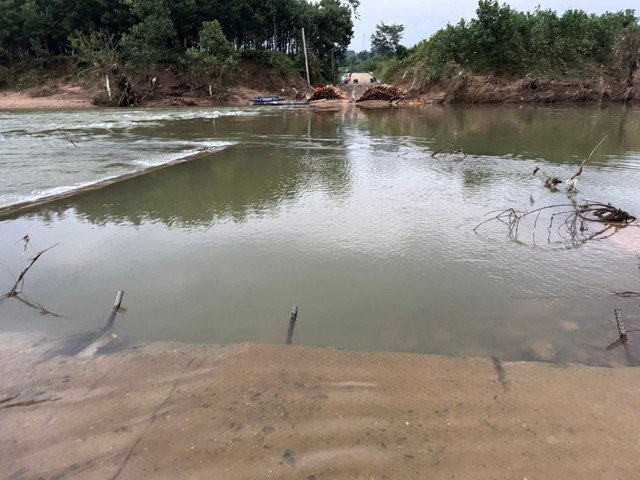 CLIP: Ngầm qua sông ở Đà Nẵng bị lũ cuốn, đề xuất chi 18 tỉ khắc phục - 9