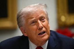 Fed giảm lãi suất 0,25%, ông Donald Trump phản ứng ra sao?