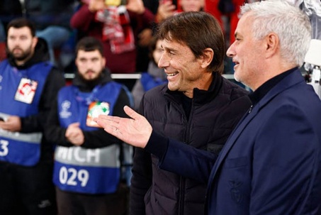 Tin mới nhất bóng đá tối 11/12: Mourinho chê Conte đổ lỗi sau trận thua của Napoli