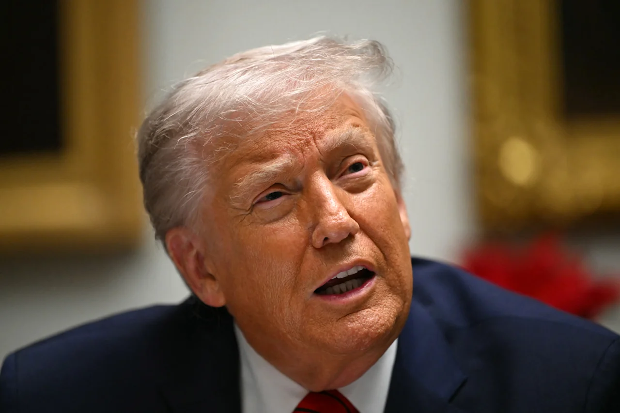 Fed giảm lãi suất 0,25%, ông Donald Trump phản ứng ra sao? - 1