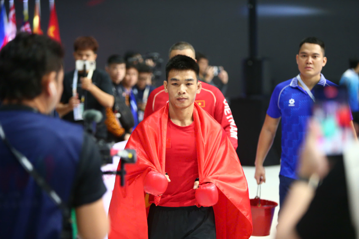 Ngọc Lượng đấu trận MMA "để đời" giật HCV: Đánh cho hết "xử ép" ở SEA Games - 3