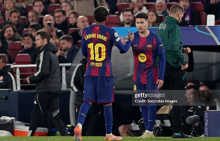 Lamine Yamal tỏ rõ sự không hài lòng khi bị thay ra ở phút cuối trận đấu