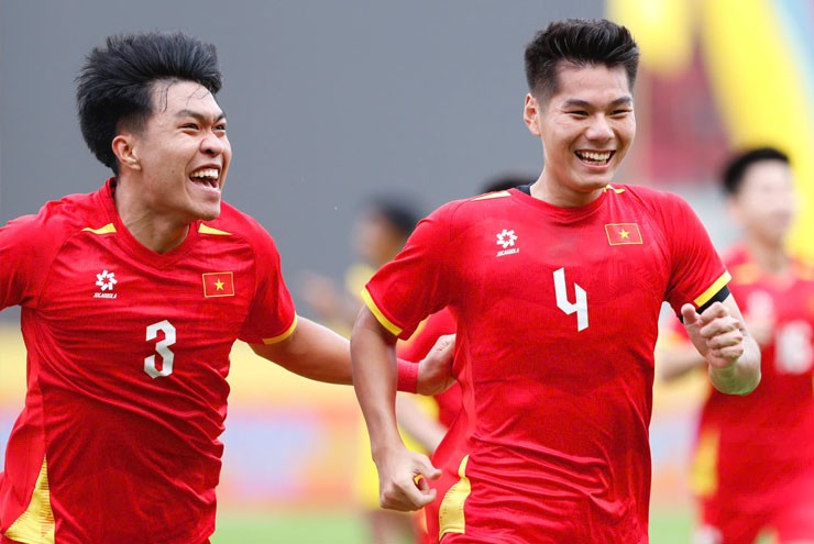 Niềm vui sớm dành cho U22 Việt Nam