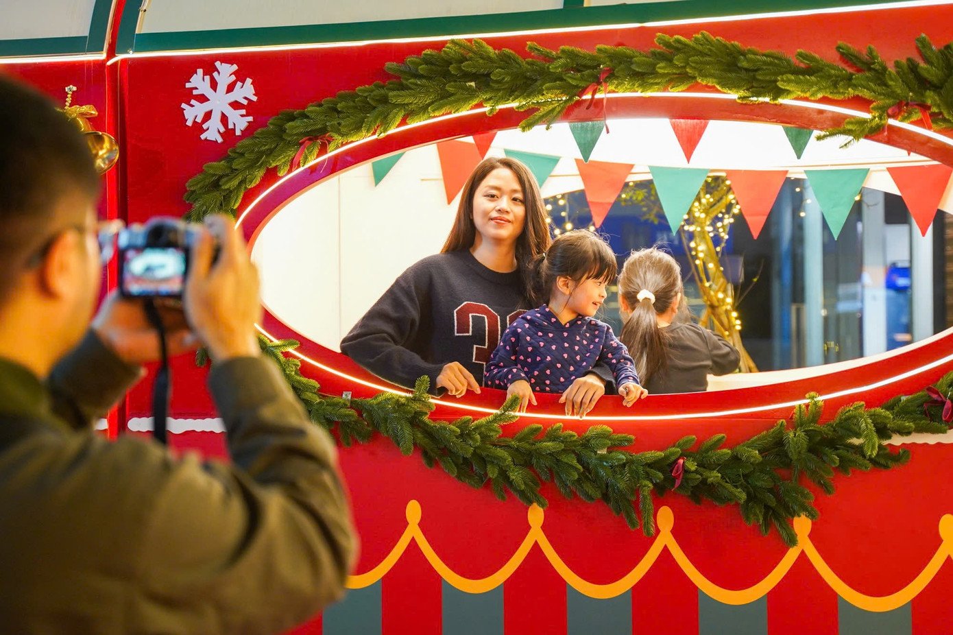 Hà Nội như &#39;bản hòa tấu ánh sáng&#39; dịp Giáng sinh - 10