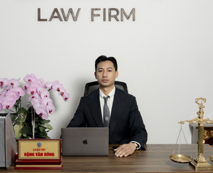 Luật sư Đặng Văn Dũng - Giám đốc Công ty Luật TNHH Hãng Luật Quốc tế Tự do, Đoàn Luật sư tỉnh Đồng Nai - cho rằng cũng cần phân biệt rõ giữa việc đồng thuận đưa tài sản và hành vi chiếm đoạt tài sản.