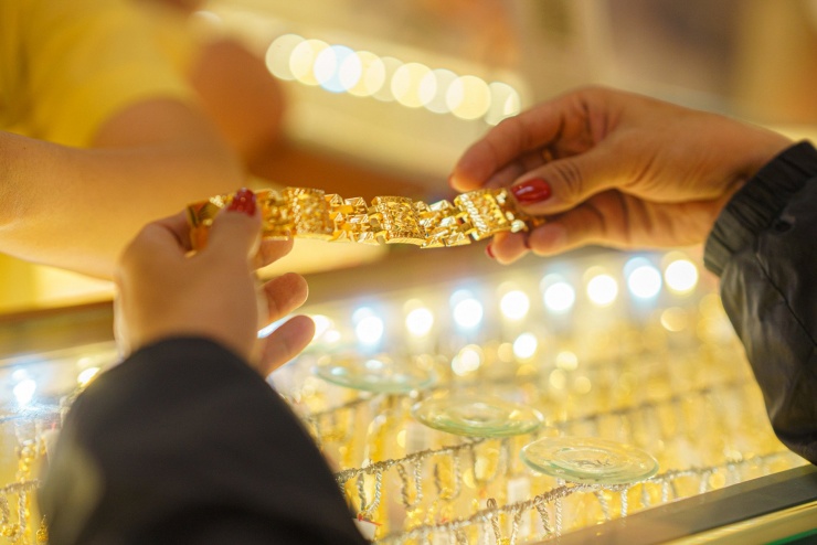 Lộ diện ‘tay chơi’ mới, xu hướng có thể đẩy giá vàng vút cao - 1