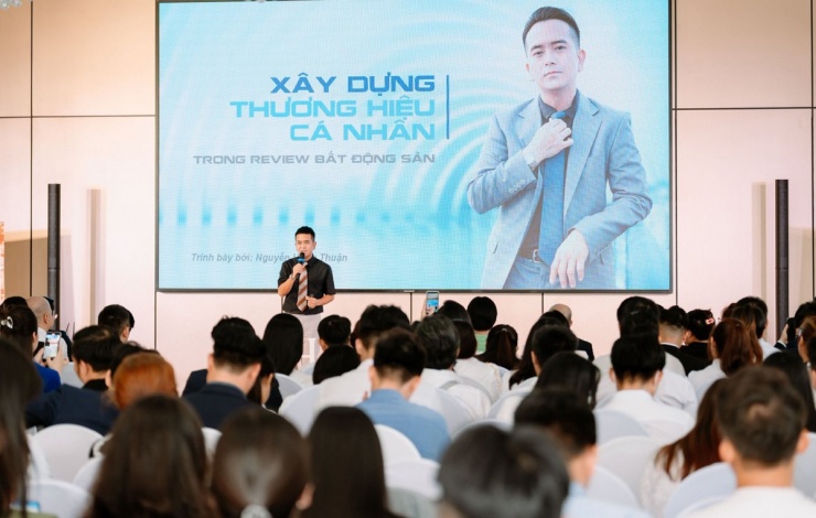Hạnh phúc ở tuổi 42 của 'bé An' Hùng Thuận - 10