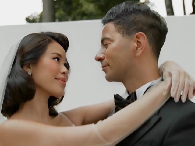 Tiên Nguyễn làm tiệc cưới riêng tư trên biển Đà Nẵng