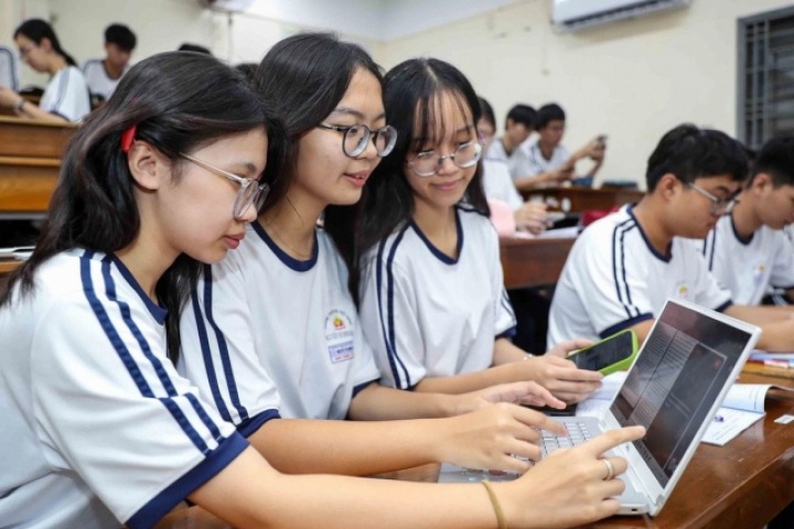 Thời đại AI, có nên chọn những ngành học 'gắn với AI'?