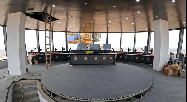 VATM đang dốc toàn bộ lực lượng cho việc lắp đặt hệ thống trang thiết bị trên Đài Kiểm soát không lưu Long Thành