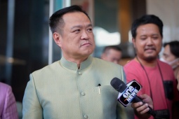 Thủ tướng Thái Lan giải tán quốc hội