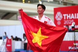 Võ sĩ Hà Nội đánh như máy 4 trận/ngày, "đè bẹp" VĐV chủ nhà giật HCV SEA Games