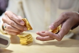 Bị lừa cả trăm tỷ vì tin quảng cáo “vàng giảm giá 100.000đ/g”