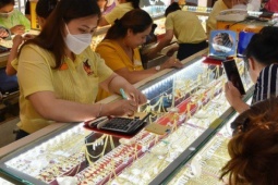 Giá vàng hôm nay 12-12: Vàng thế giới tăng 78 USD