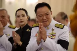 Khó khăn bủa vây Thủ tướng Thái Lan Anutin Charnvirakul