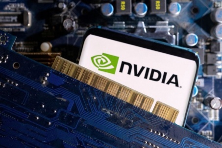 Nvidia cân nhắc tăng sản lượng chip H200 vì khách hàng Trung Quốc đặt mua vượt công suất