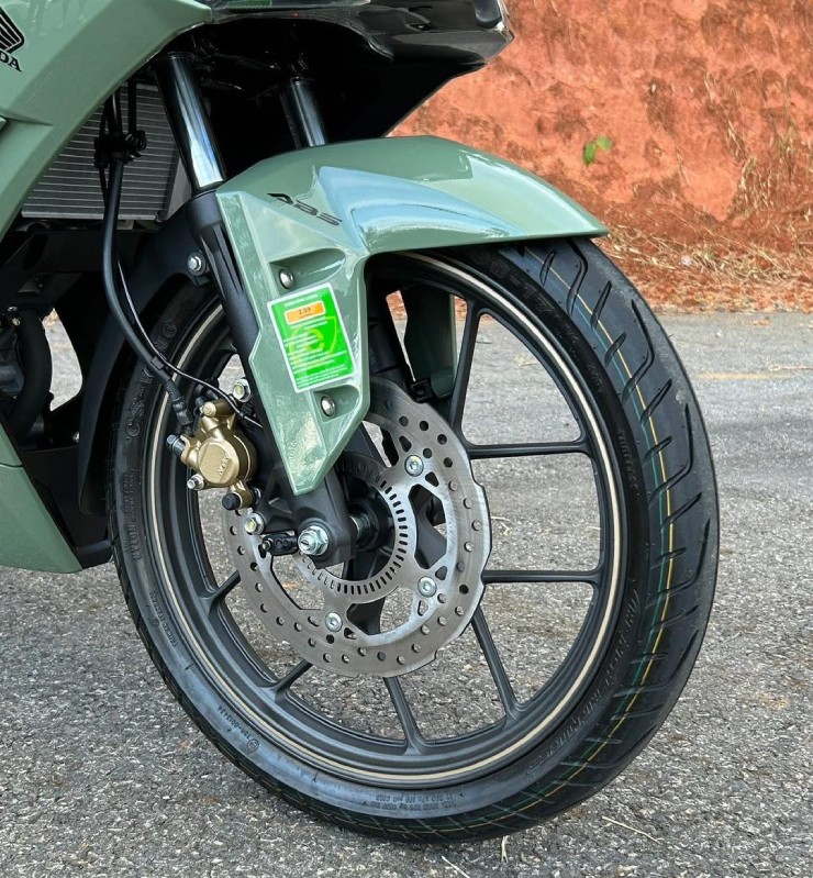 Giá xe côn tay Honda Winner R giữa tháng 12/2025, giảm hơn 10 triệu đồng - 3