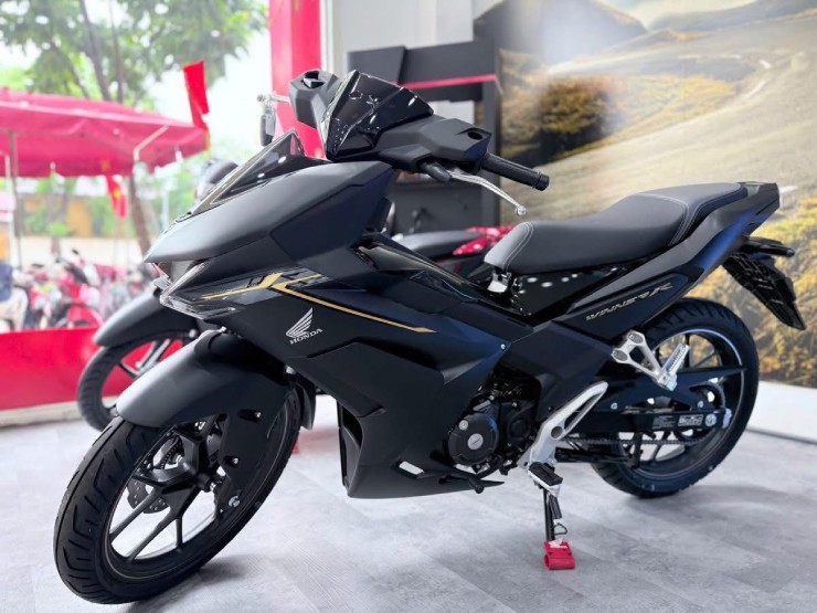 Giá xe côn tay Honda Winner R giữa tháng 12/2025, giảm hơn 10 triệu đồng - 1