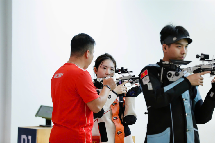 Những lời nhắc nhở kịp thời của HLV cùng sự cổ vũ nồng nhiệt của khán giả, giúp cặp đôi Việt Nam trở lại