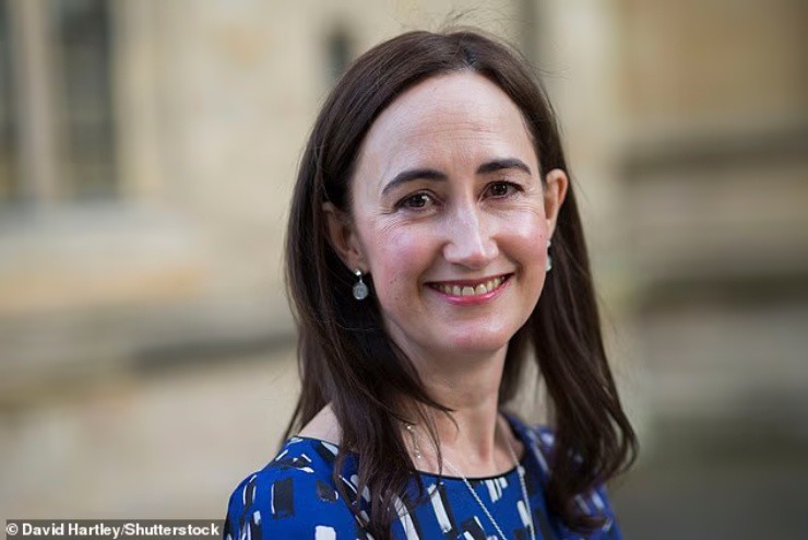 Nhà văn Sophie Kinsella đã qua đời ở tuổi 55.