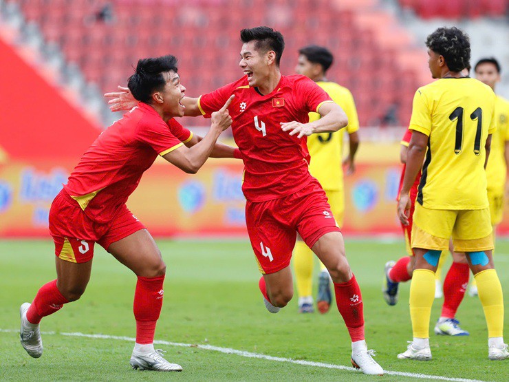 Sự thận trọng quá mức đến khiến U22 Malaysia phải trả giá trước U22 Việt Nam