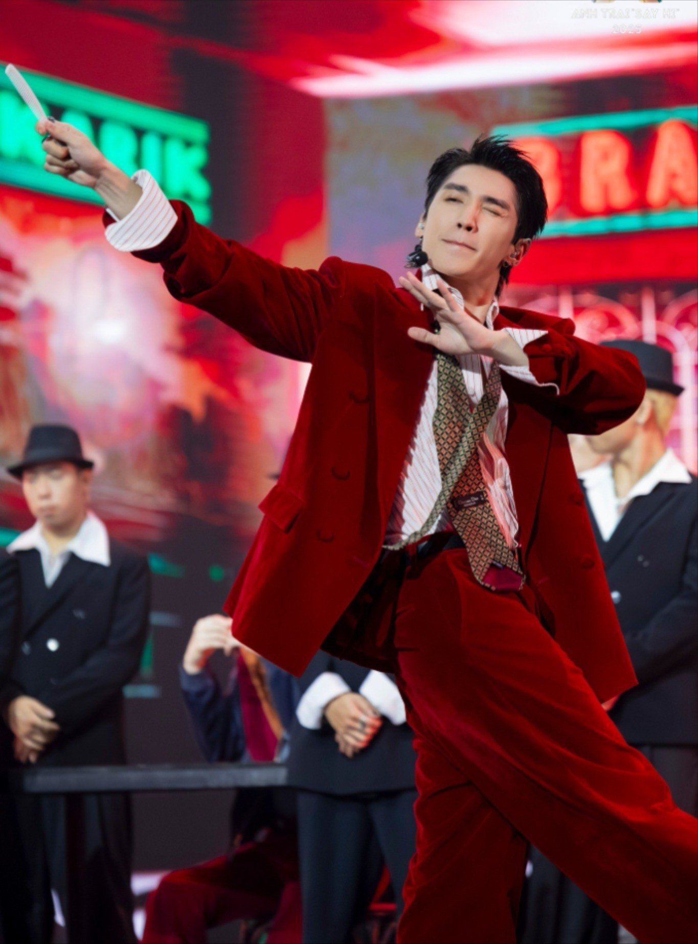 Các hạng mục chuyên môn cũng sớm hé lộ nhóm ứng viên sáng giá. Robber và Sơn K được đánh giá cao tại The Best Transformation (Màn lột xác ấn tượng nhất), Vũ Cát Tường và B Ray nổi bật ở The Best Leader (Thủ lĩnh xuất sắc nhất). Ở hạng mục The Best Performer (Màn trình diễn xuất sắc nhất), ba cái tên dẫn đầu là Công B, Sơn K và Cody Nam Võ; còn phần thi nhóm The Best Group Performance (Phần thi nhóm xuất sắc nhất) ghi nhận Hermosa và Đa nghi là hai đội gây ấn tượng nhất.