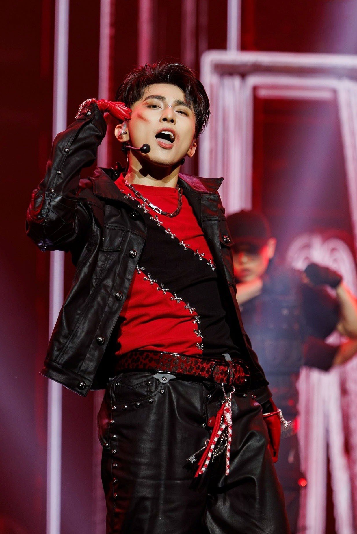 Mason Nguyễn (trái) và Sơn K được xem là hai ẩn số có khả năng gây bất ngờ. Trong đó, Sơn.K là cái tên đáng gờm hơn cả.