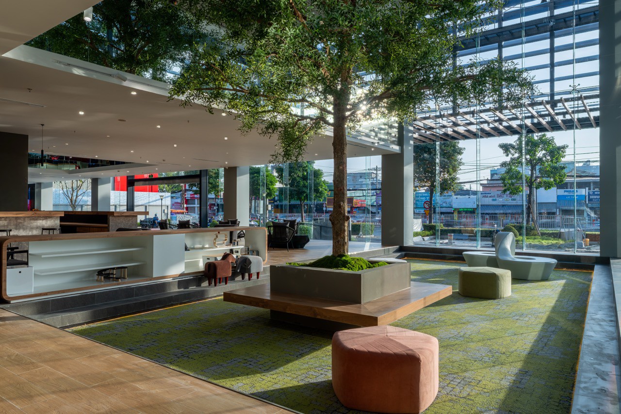 Showroom Mazda Flagship đầu tiên tại TP. Hồ Chí Minh.