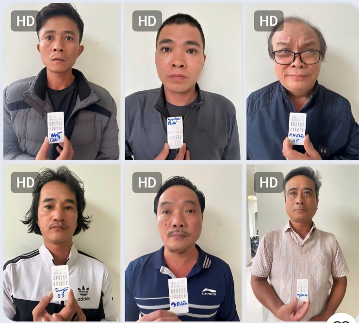 Các đối tượng trong đường dây đánh bạc qua mạng hơn 400 tỷ đồng.