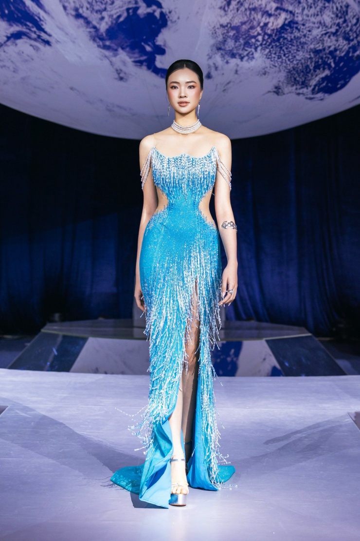 Chia sẻ khi trở lại với cuộc thi nhan sắc, Hồng Duyên bày tỏ: "Ngày đẹp nhất là ngày mà bạn dám bắt đầu lại.