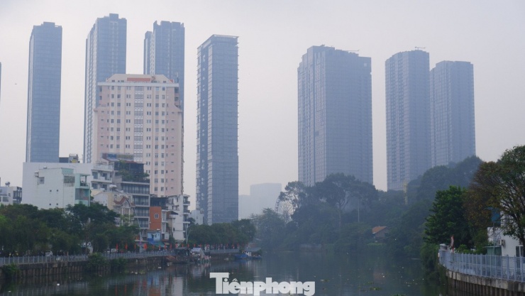 Khu vực kênh Thị Nghè vào sáng 13/12.