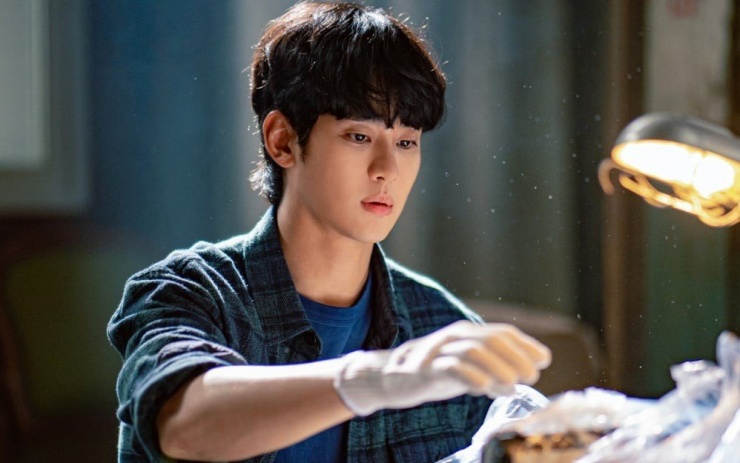 Knockoff bị hoãn vô thời hạn, nhưng nhà sản xuất không yêu cầu Kim Soo Hyun đền bù.