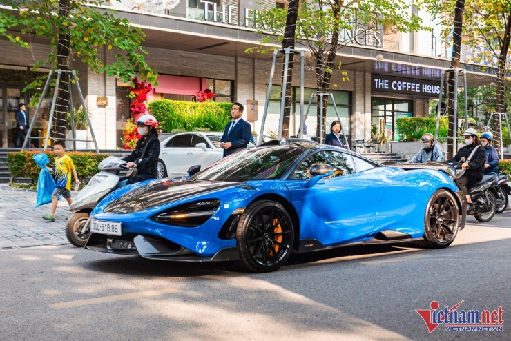 Dàn siêu xe trị giá 150 tỷ trong đám hỏi ái nữ doanh nhân nổi tiếng ngành ô tô - 3