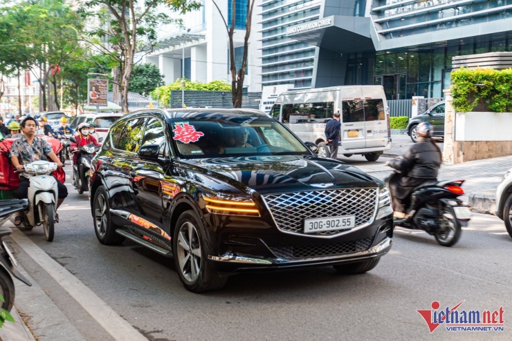 Dàn siêu xe trị giá 150 tỷ trong đám hỏi ái nữ doanh nhân nổi tiếng ngành ô tô - 11