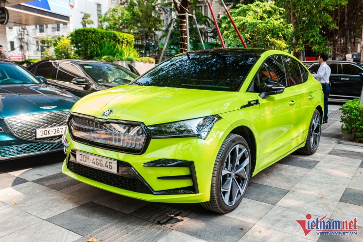 Dàn siêu xe trị giá 150 tỷ trong đám hỏi ái nữ doanh nhân nổi tiếng ngành ô tô - 15