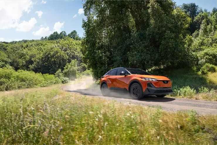 Mẫu SUV điện rẻ nhất của Subaru trình làng