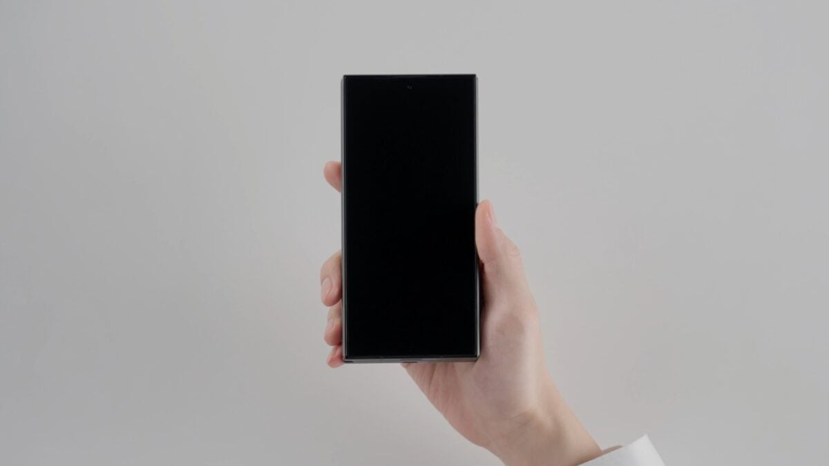 Chi phí thay màn hình Galaxy Z TriFold khá đắt đỏ