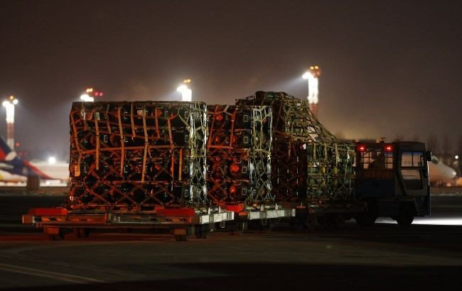 Ukraine sắp nhận lô vũ khí trị giá 5 tỷ USD từ NATO - 1