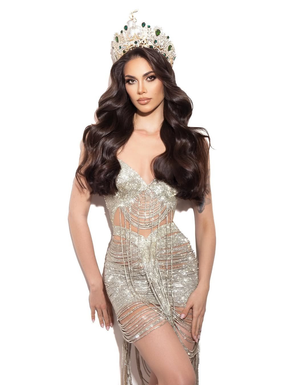 Anna từng giành chiến thắng trong cuộc thi nhan sắc El Concurso do "ông trùm sắc đẹp Venezuela" Osmel Sousa tổ chức.